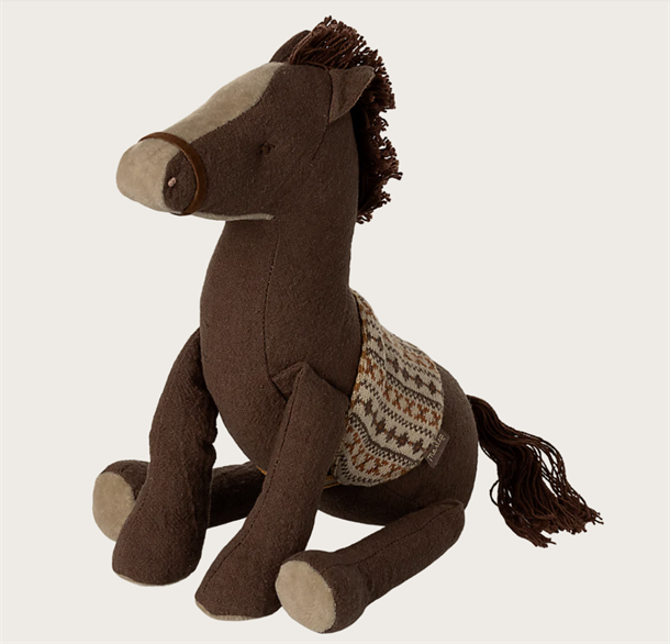 Pony, Medium