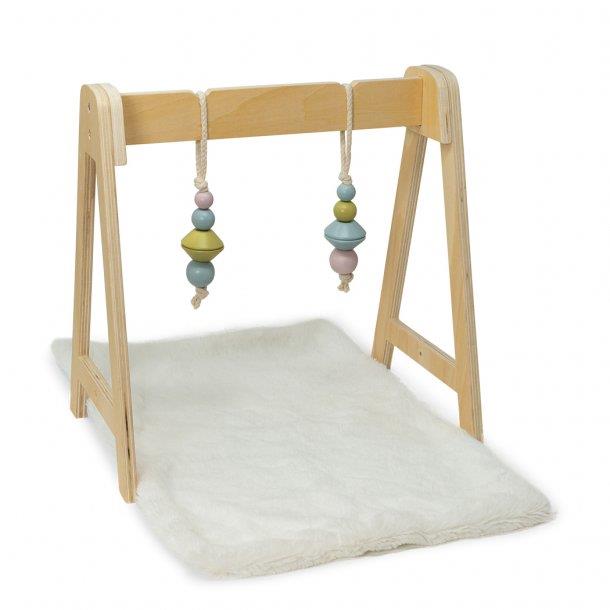 Dansk design, by Astrup, børn i tanke, moderne design, trælegetøj, aktivitetslegetøj, indlæring, alfabetet, klodser, legetøj, træ, bæredygtig, miljøvenlig, spil, læring, uddannelse, educative, stroller, FSC