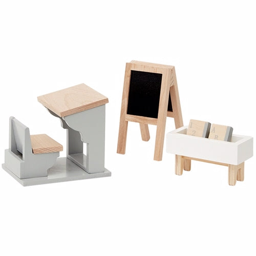 Dansk design, by Astrup, børn i tanke, moderne design, dukkeleg, dukkehus møbler, træ skolemøbler